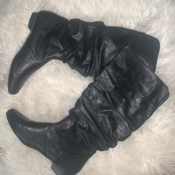 The puss & boosts - Picture 3 of 12